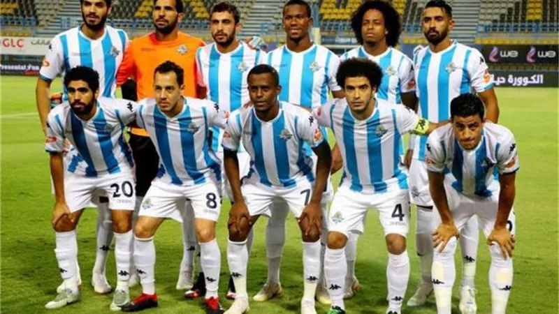 اتحاد الكرة: حكام مصريون لادارة لقاء بيراميدز والنجوم فى الدورى