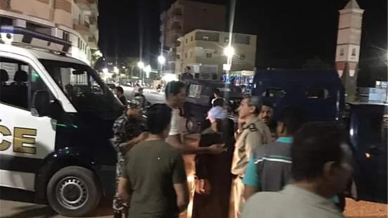 إصابة شخصين فى مشاجرة بين تجار الخضار بمدينة الخارجة.. بالصور