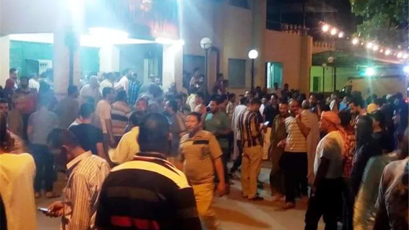 ارتفاع حادث انقلاب حافلة طريق الخارجة و الداخلة لـ19.. تعرف على أسماء المصابين