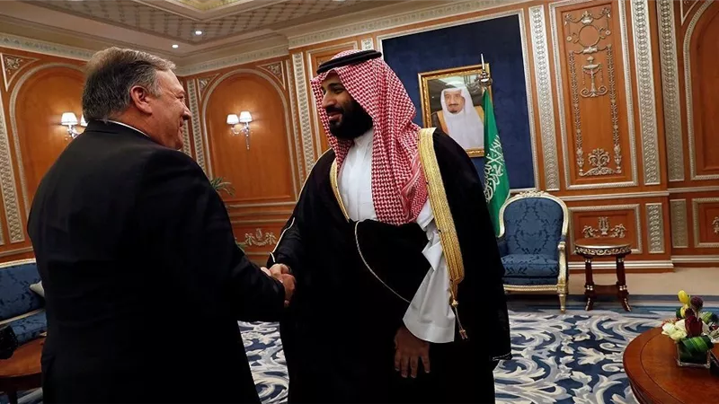 بن سلمان يبحث هاتفيا مع وزير خارجية أمريكا تعزيز أمن واستقرار المنطقة