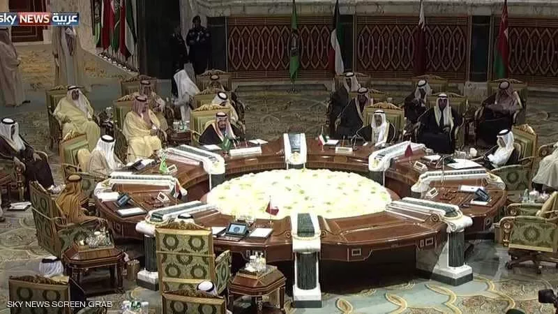 الإمارات ترحب بدعوة العاهل السعودي لعقد اجتماع طارىء