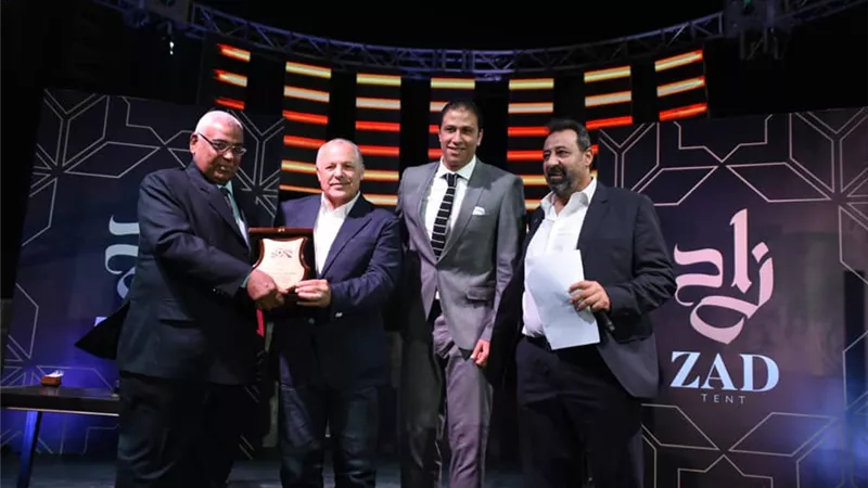 أبو ريدة يكرم الاندية الصاعدة للممتاز.. صور