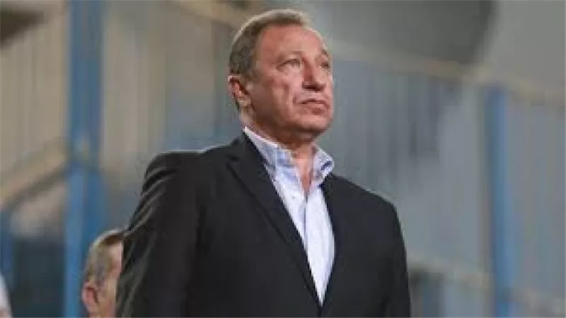 رئيس الزمالك يتحدى الخطيب أن يطلب حكام أجانب بدل المصريين