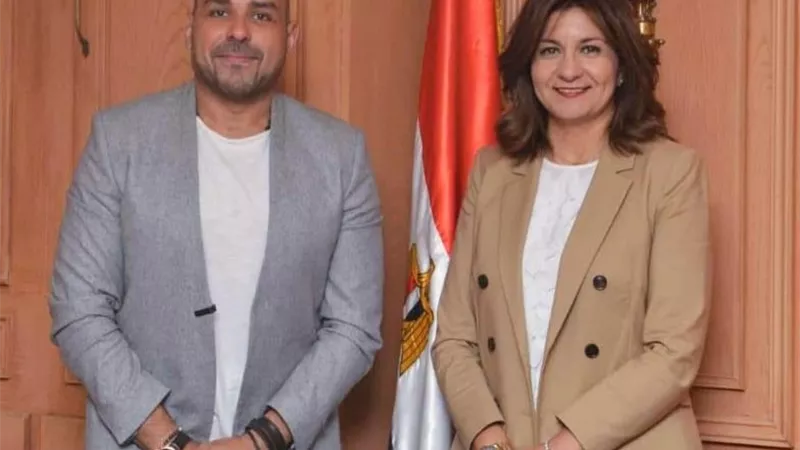 وزيرة الهجرة تستقبل أول عالم فضاء مصري يعمل بالوكالة الألمانية