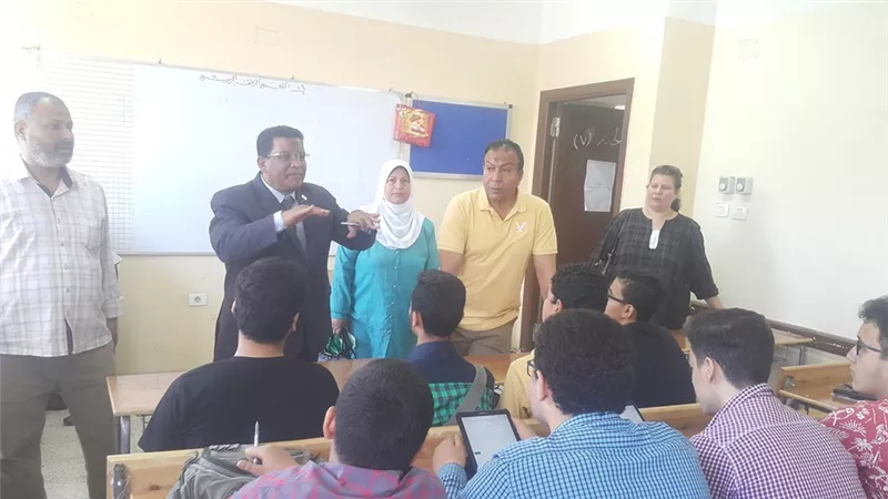 البوكلت يتفوق على التابلت فى امتحان أولى ثانوى بالمنوفية