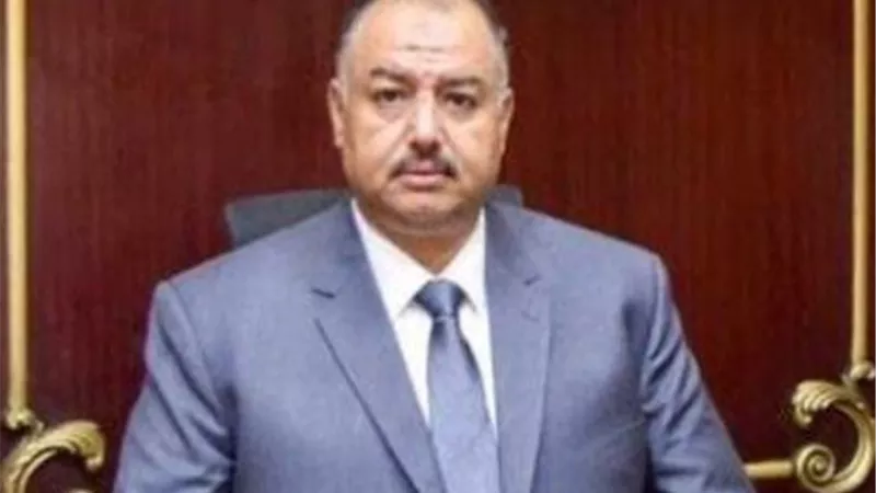 أصابة شخصين فى انقلاب سياره بالفشن
