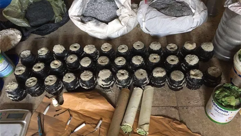 الداخلية تحبط مخططين إرهابيين ومقتل 12 من عناصر 