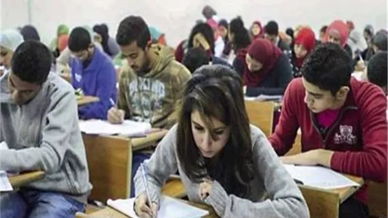 361 ألف طالب وطالبة أدوا امتحان الأحياء إلكترونياً