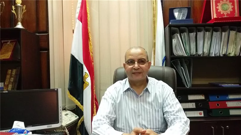 ٤٠١٥ طالبا وطالبة بالصف الأول الثانوى أدوا امتحان مادة الأحياء على التابلت ببورسعيد