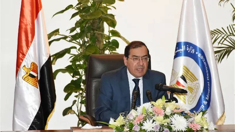 الملا: التوسع فى صناعتى البتروكيماويات والتكرير يزيد من تأمين احتياجات السوق بتروليا