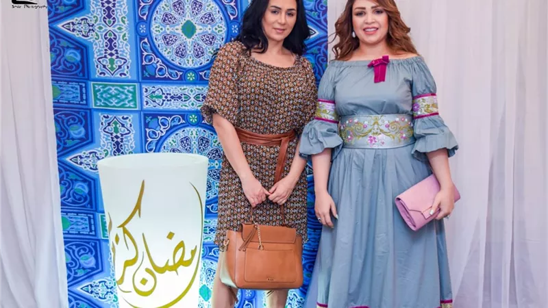 رشا الخطيب تتألق بفستان لافت للنظر في حفل إفطار