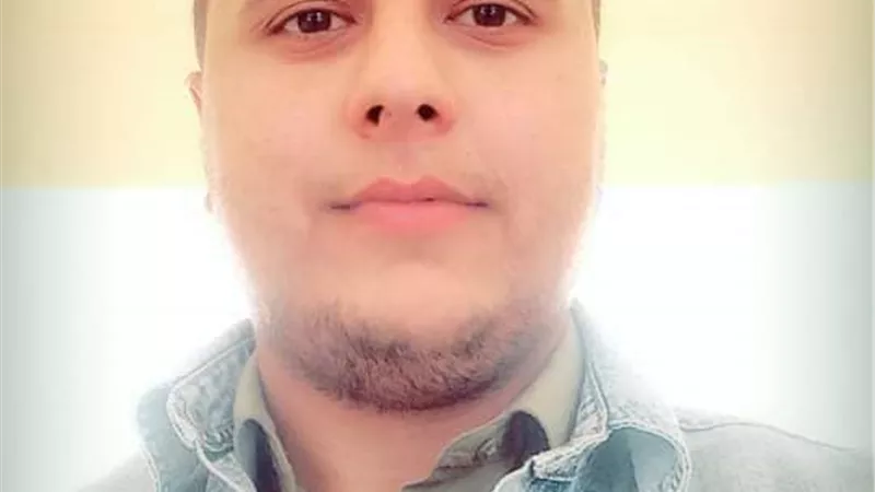 زيف العلاقات
