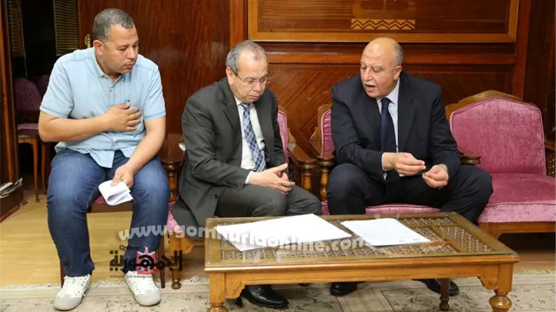 إسماعيل يناقش مشكلات أرض 