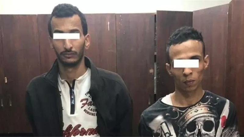 حبس تاجرين مخدرات بحوزتهما 2 كيلو حشيش بباب الشعرية