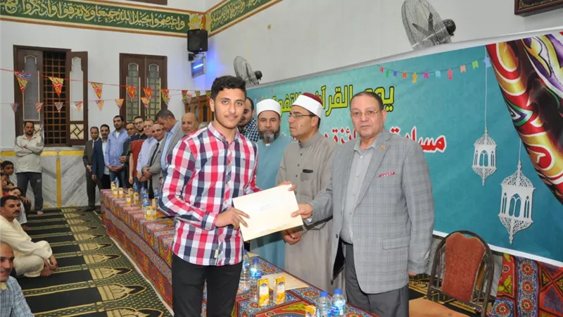 جامعة الدلتا تكرم حفظة القران بالدقهلية