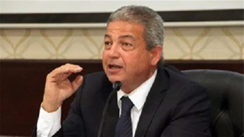 وزير الرياضة السابق يعلق على قائمة 