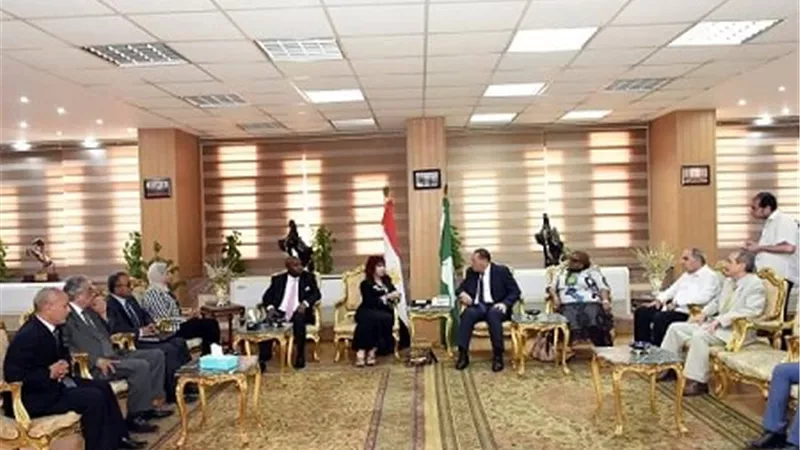 محافظ الشرقية يستقبل وفداً من المستثمرين ورجال الأعمال بدولة نيجيريا