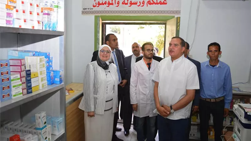 بالصور.. افتتاح صيدلية للبيع الحر بمستشفي سوهاج الجامعي