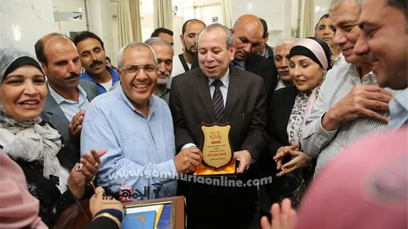 محافظ كفرالشيخ يقدم الشكر لجمعية رعاية مرضى الفشل الكلوى والكبدى بمطوبس..