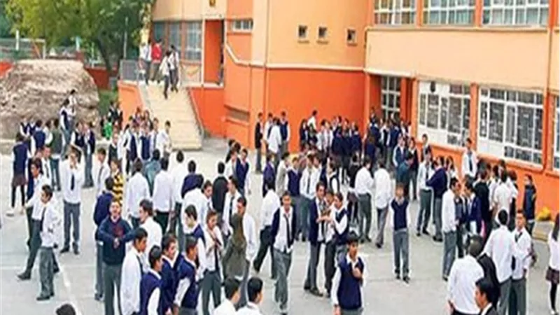 تعطيل العمل والامتحانات بمدارس سوهاج بسبب موجة الحر