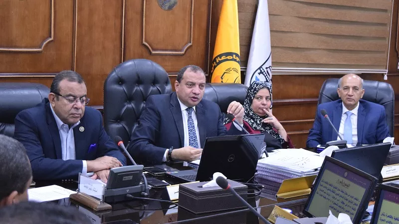 تغيير مسمى كلية الحاسبات ببنى سويف إلى كلية الحاسبات والذكاء الاصطناعي