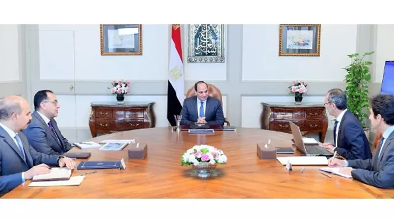 السيسي يتابع الموقف التنفيذي للمشروعات القومية الخاصة بقطاع الاتصالات وتكنولوجيا المعلومات