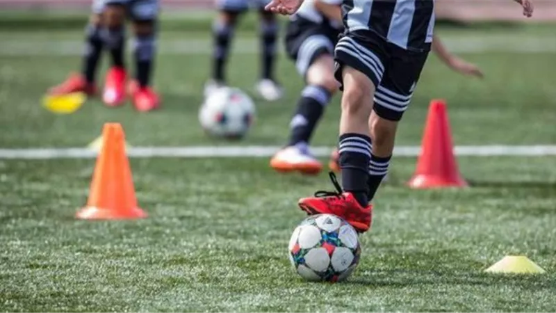 بسبب الحرارة.. وقف تدريبات كرة القدم بأكاديميات الزمالك