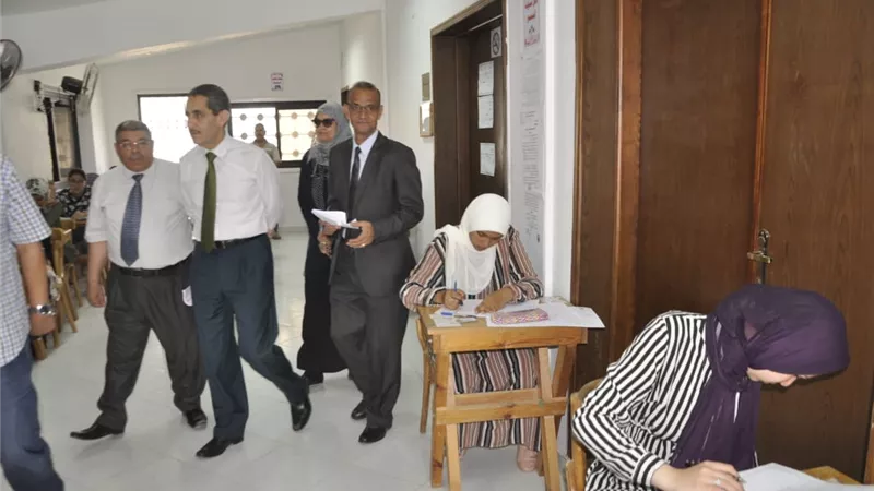 راشد رحمى ؛ اتوبيسات مكيفة لنقل طلاب جامعة القناة وإجراءات لمواجهة الحر