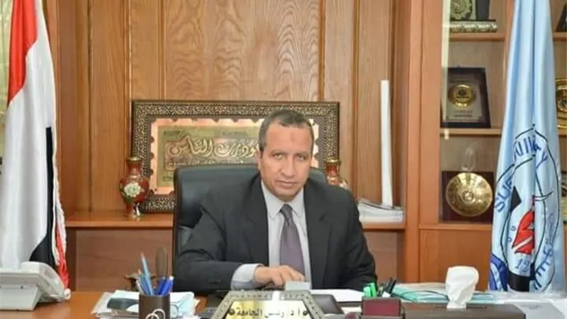 انشاء كلية للعلاج الطبيعي بجامعة السويس