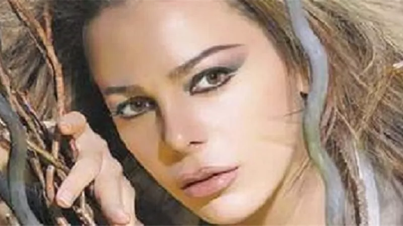 سوزان نجم الدين امريكية في 