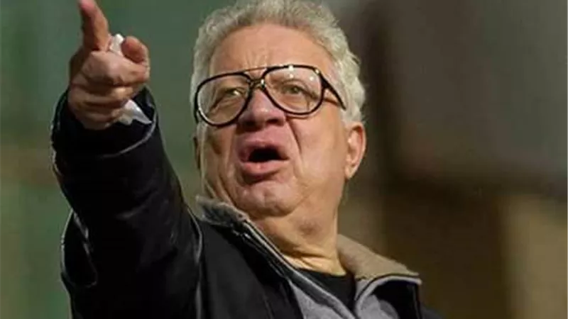 مرتضى منصور لنجم الزمالك : أنت أحسن لاعب كرة أنجبته الملاعب