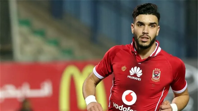 الفحص الطبى يحدد مشاركة هداف الاهلى فى التدريبات