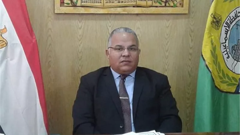 امتحان رياضيات أولى ثانوي في الإسماعيلية بالتابلت