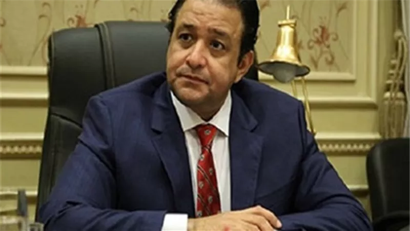 علاء عابد يطالب بتقييم اداء المحافظين بقدرتهم على اقتحام وحل مشكلات القرى الأكثر فقرا