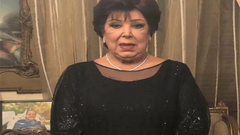 دلال عبد العزيز تطمئن جمهور رجاء الجدواى على حالتها