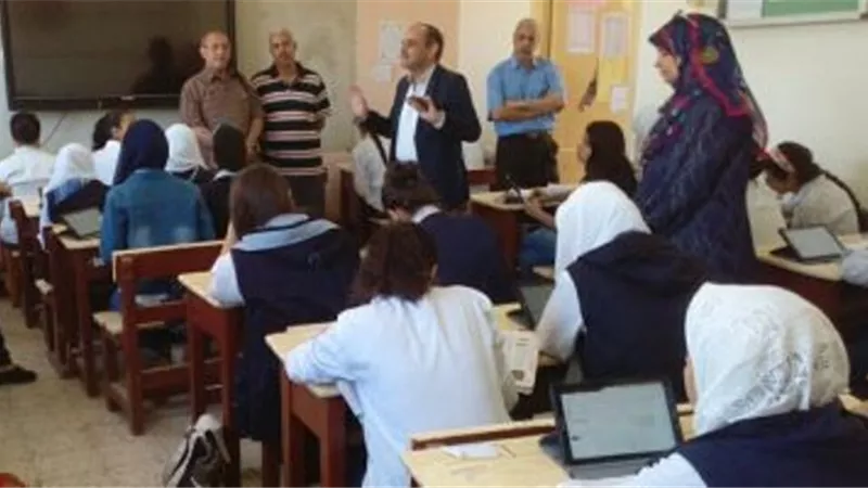 حالات غش على الواتس آب وتطاول على المراقبين فى إمتحان الدبلومات الفنية