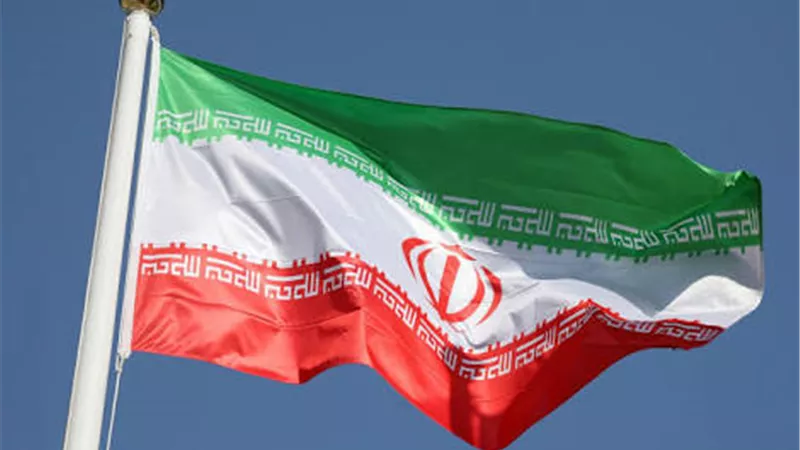 في تناقص واضح...إيران تدعو لمعاهدة عدم الاعتداء مع الخليج
