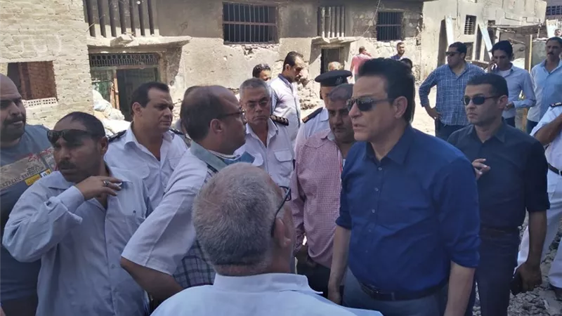 انتهــاءالمهلــة المقـــررة لاصحاب المــدابغ بسور مجرى العيون والبدء فى اعمال التطوير