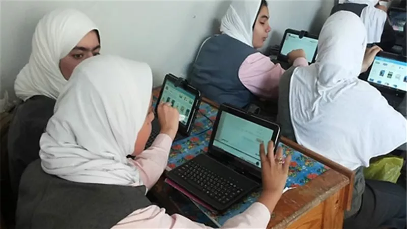 تعليم الجيزة: 79% من طلاب الأول الثانوي أدوا امتحان الفيزياء إلكترونيآ
