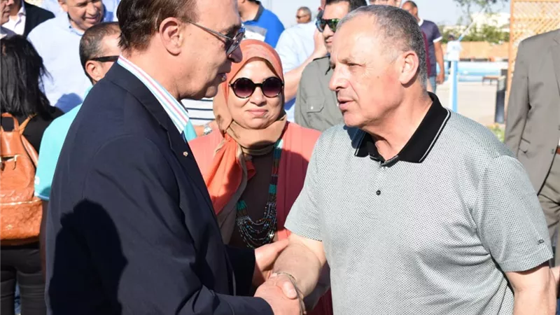 مميش يكرم ابوريدة ومدير بطولة امم افريقيا