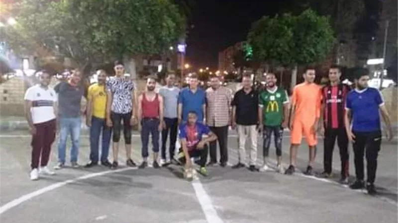 إستمرار فعاليات الدورات الرمضانية لكرة القدم الخماسية بضواحى بورسعيد.. صور