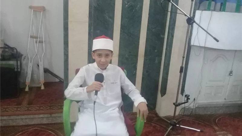 أنس أيمن : منبر الرسول مسئولية كبيرة والشعراوي مثلي الأعلي