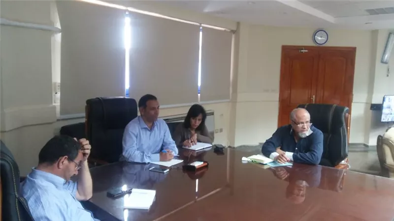 رئيس جهاز مدينة بدر يحذر من إلقاء مخلفات المباني بالمناطق العامة