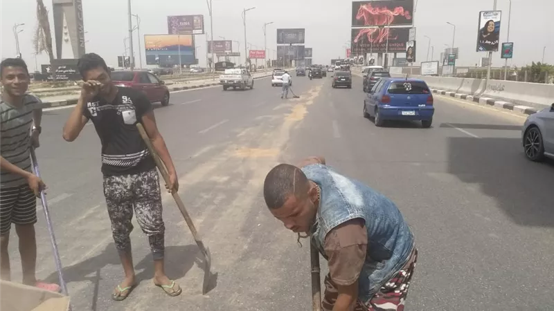 جهاز مدينة القاهرة الجديدة ينفذ عددا من أعمال رصف الطرق والنظافة والإنارة بالمدينة