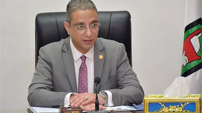 محافظة سوهاج: إنشاء 82 محل تجاري وباكية لشباب 