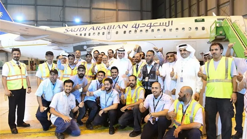 طائرات جديدة للخطوط السعودية بتقنية الأقمار الصناعية للإستمتاع بالإنترنت و مشاهدة الفضائيات.. صــــــــور