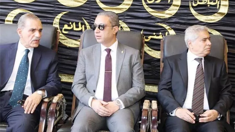 محافظ سوهاج يؤدي صلاة الجنازة على جثمان مدير أمن أسيوط