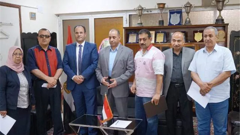 توقيع إتفاقية تعاون بين القوى العاملة و فرع هيئة التأمين الصحي بالشرقية