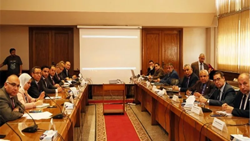 وزير الري: تطوير خطة التوعية بترشيد المياه
