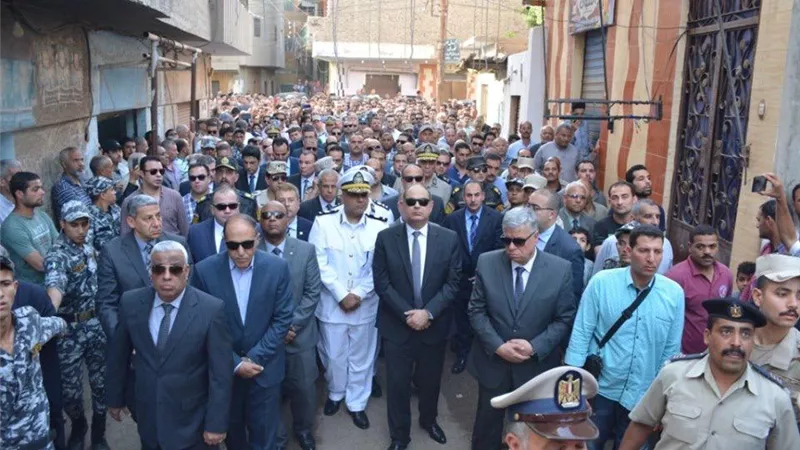 محافظ الغربية يتقدم جنازة مدير امن أسيوط بقرية القرشية .. صــــــــــور